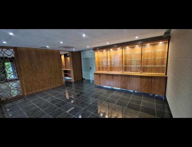 OFFICE PROPERTY TO RENT IN RANDJESPARK